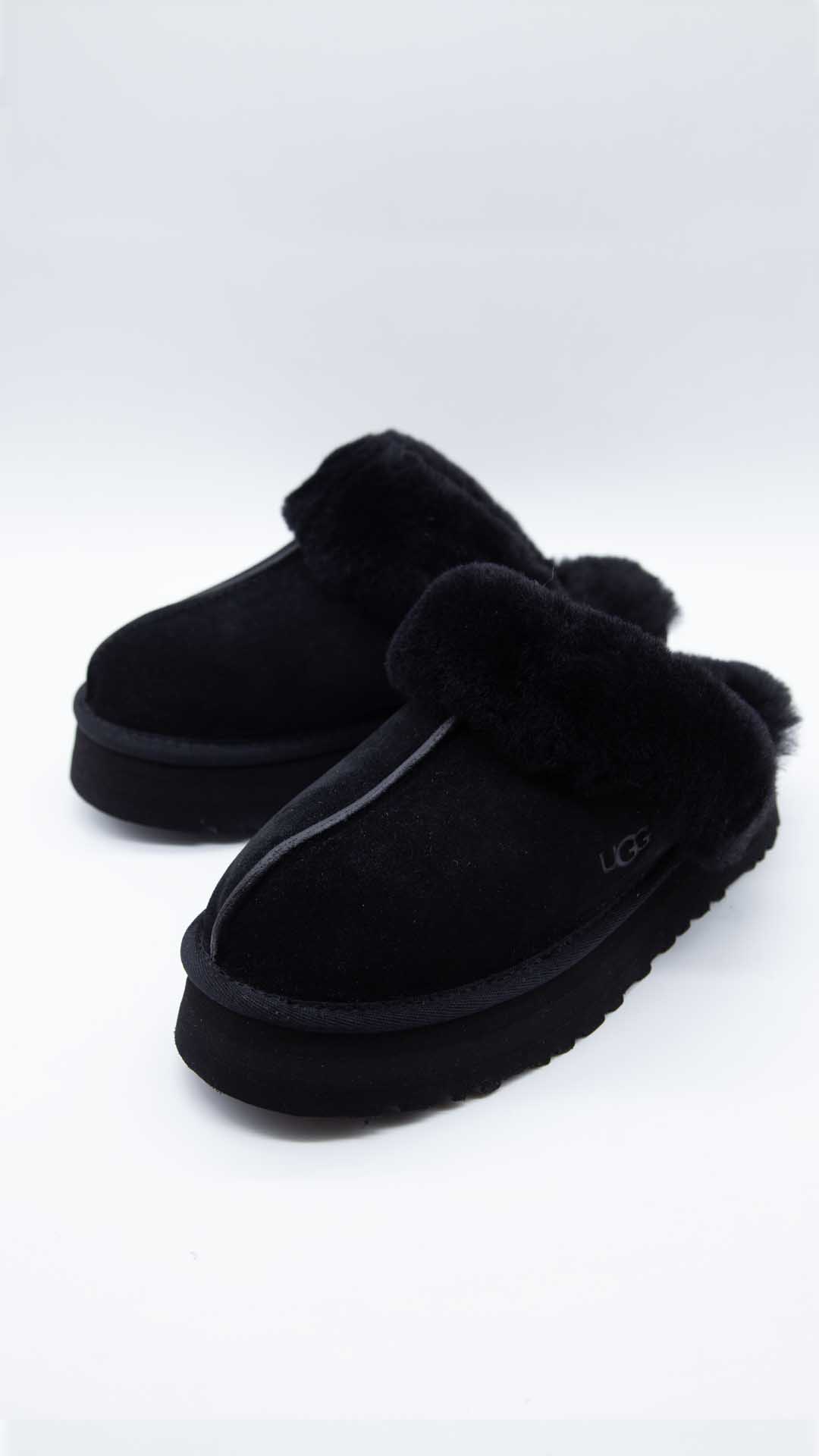 UGG  scarpe