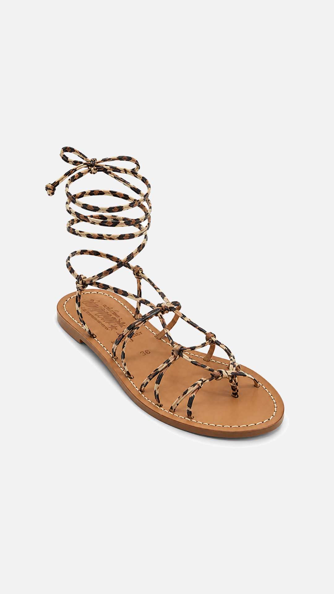 Near  scarpe