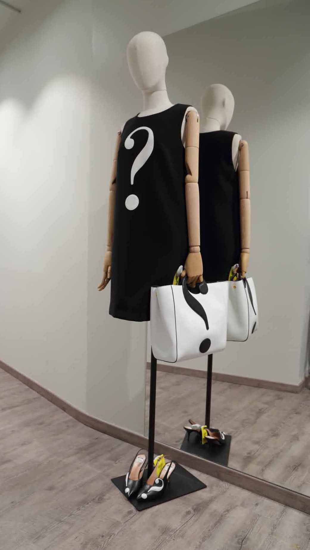 Moschino Couture  abito