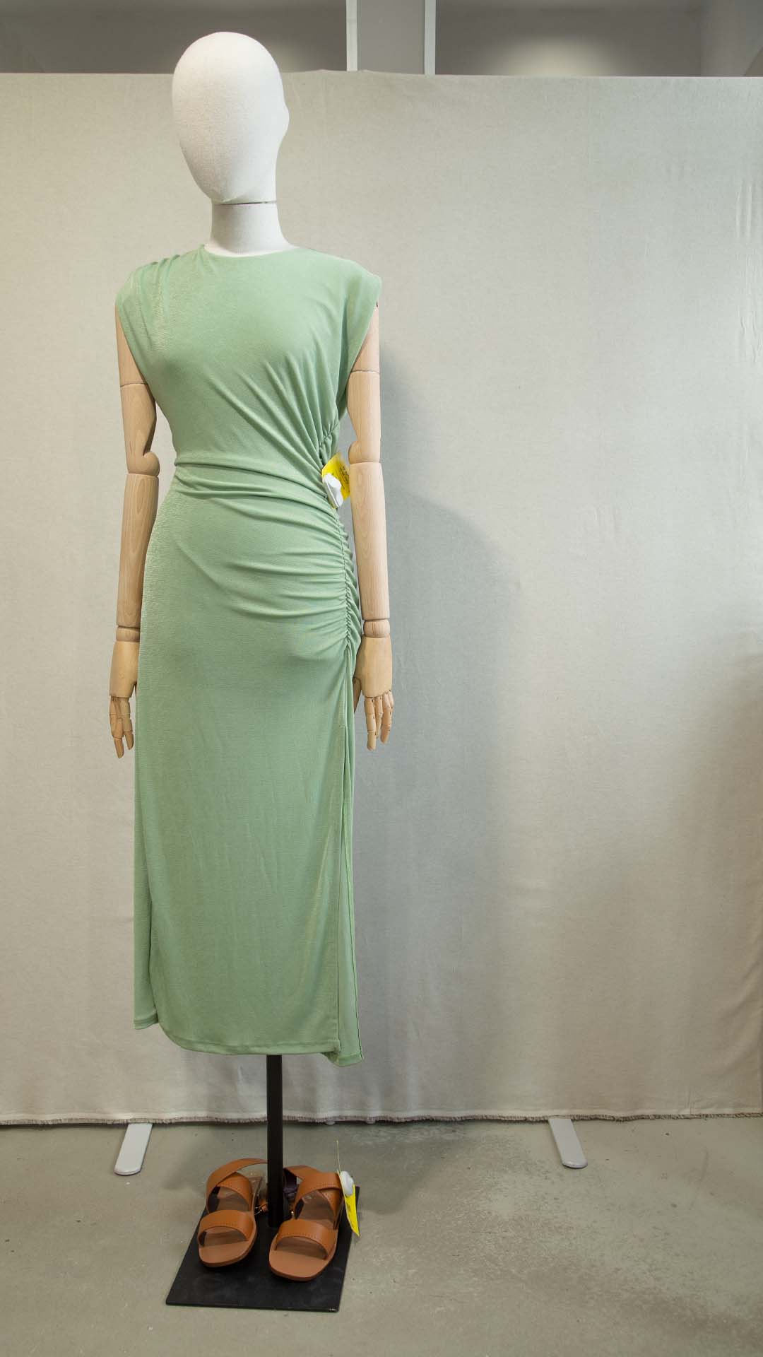 Essentiel Antwerp  abito