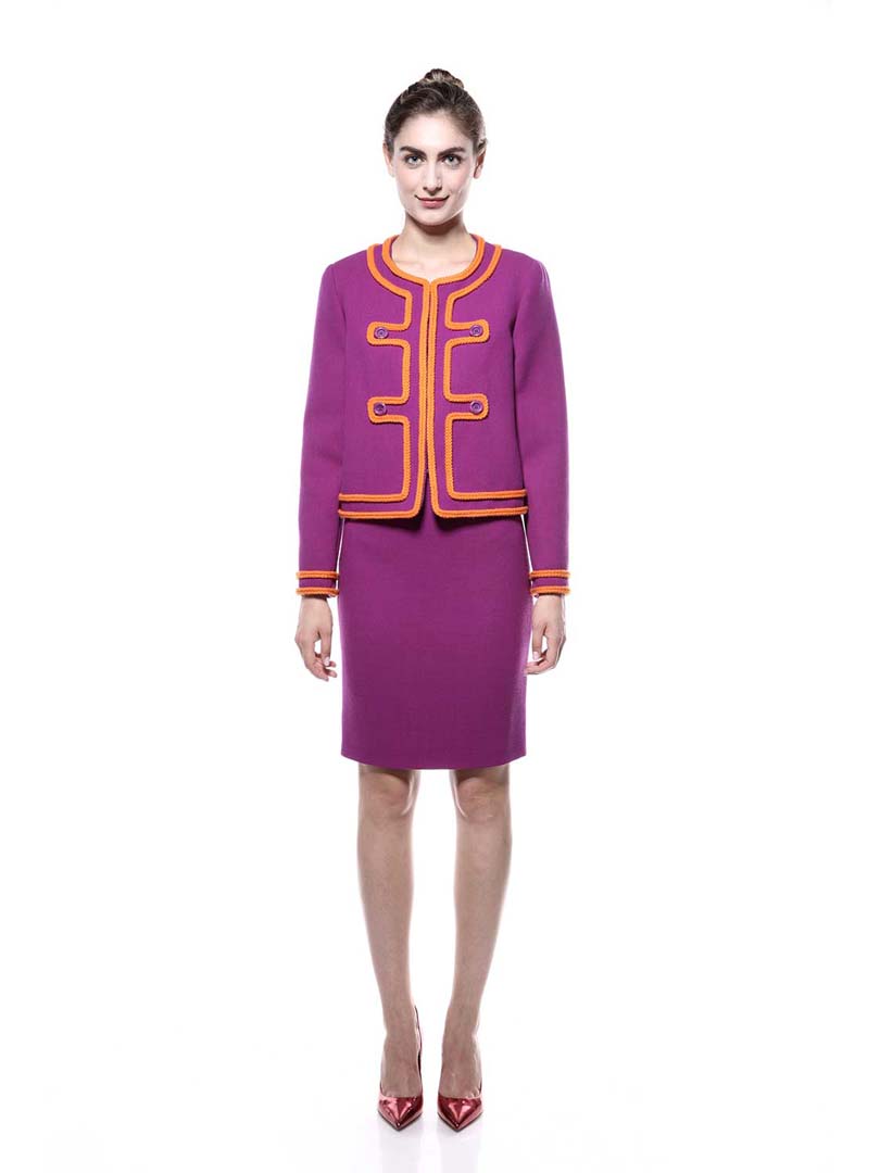 Boutique Moschino, Suit