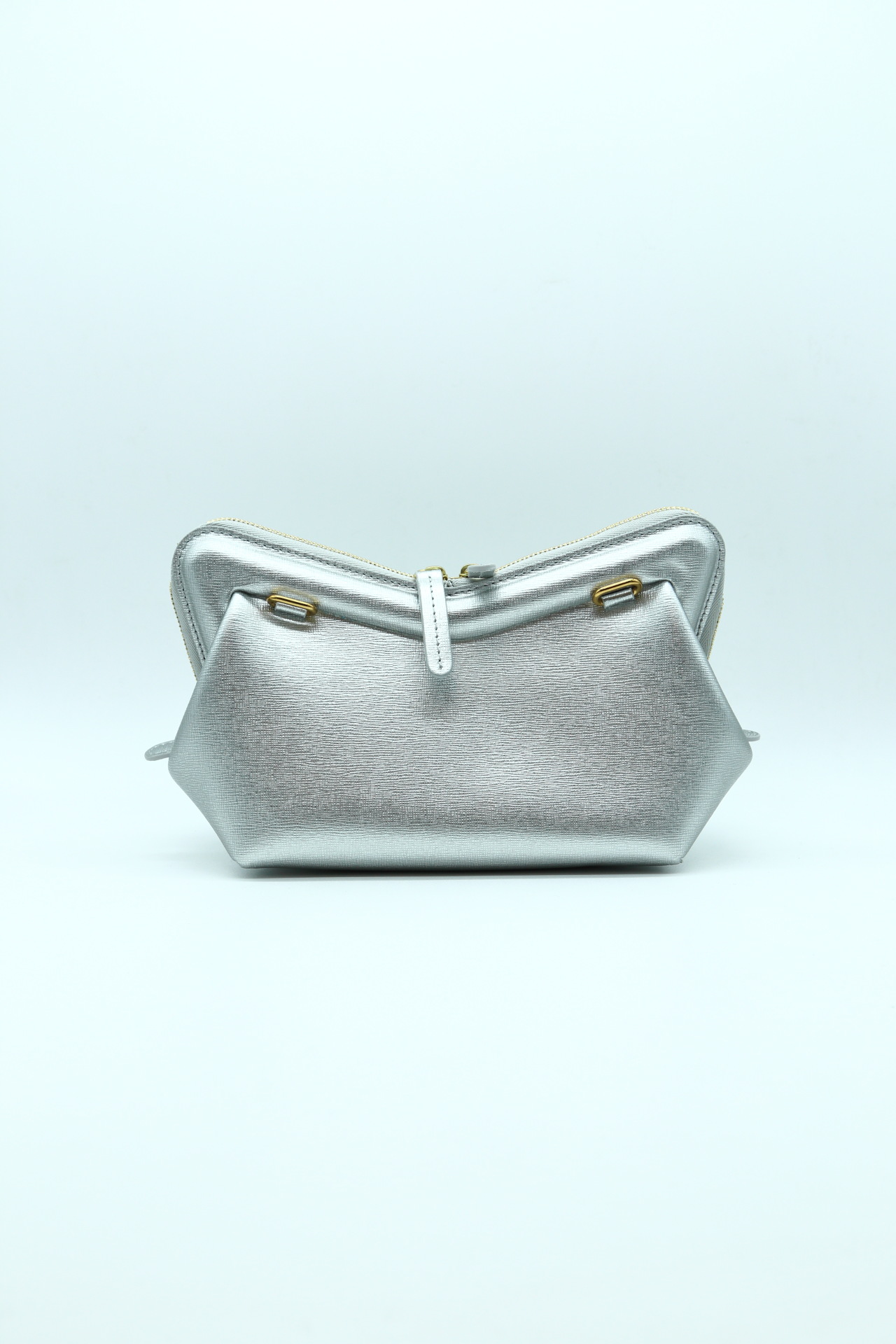 Mansur Gavriel, Borsa