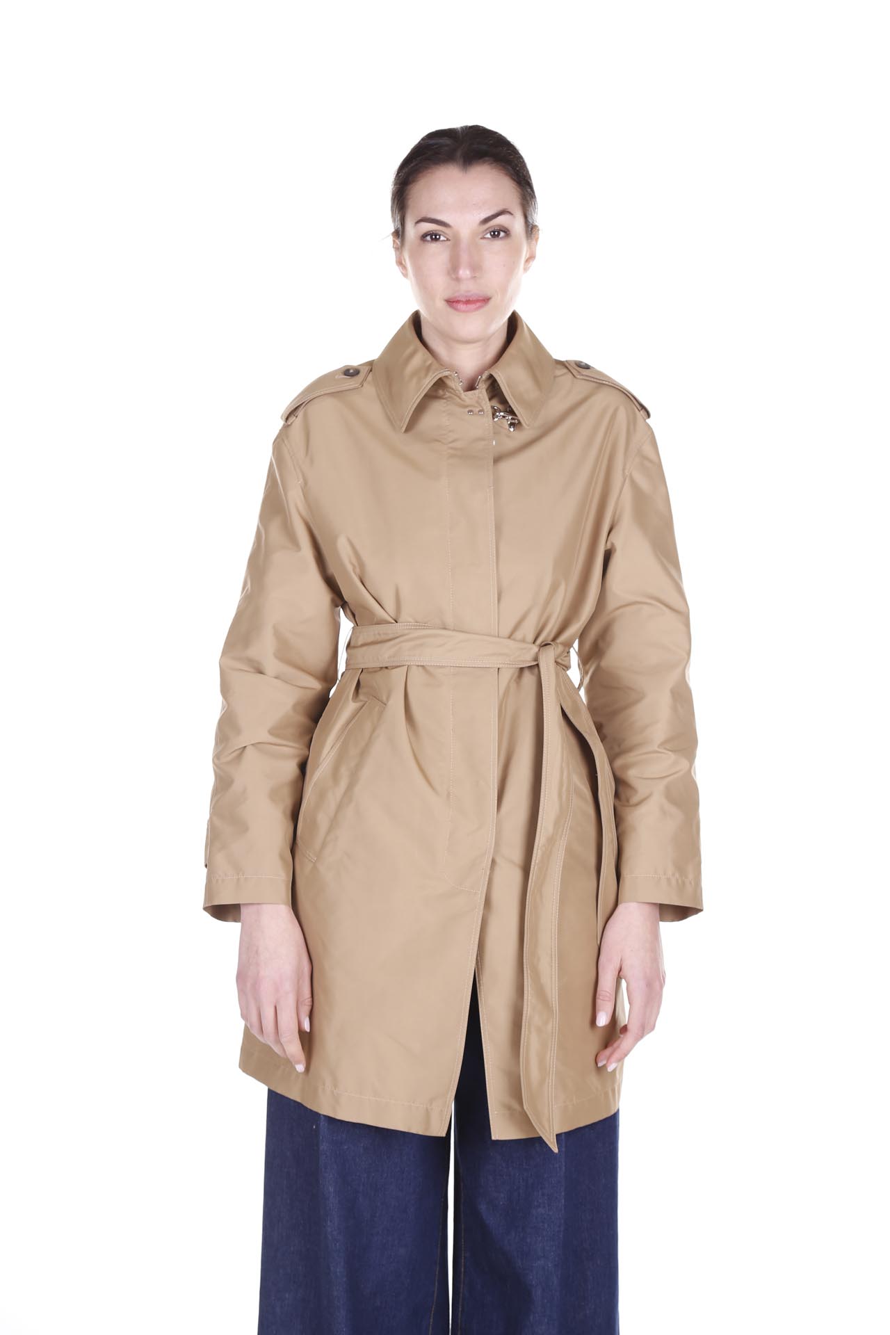Fay, Trench