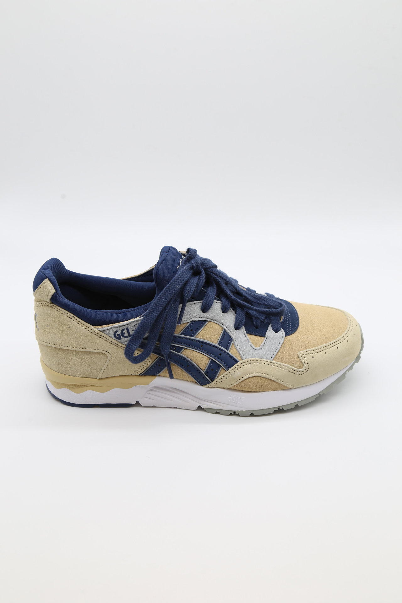 Asics Tiger, Scarpe