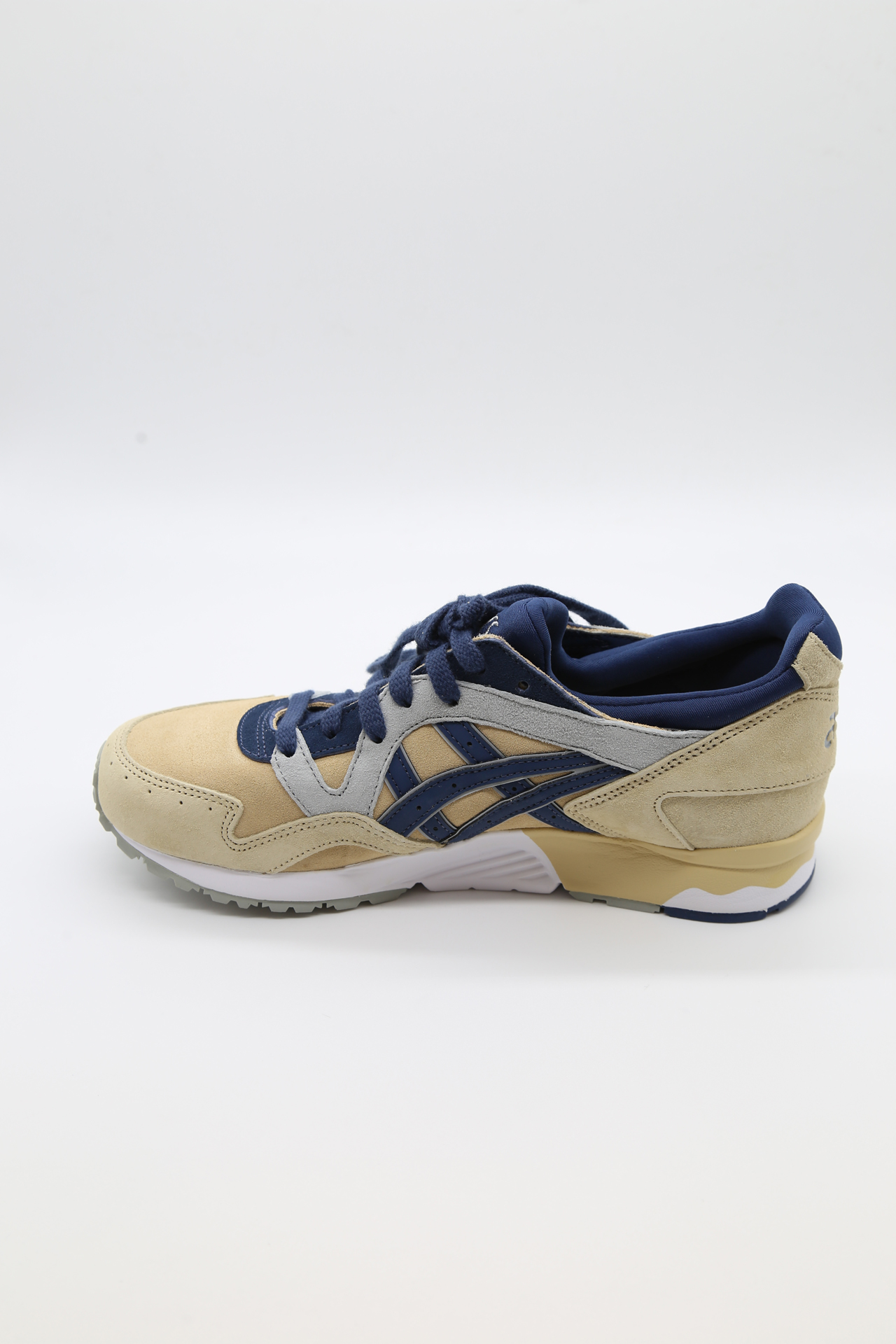 Asics Tiger, Scarpe