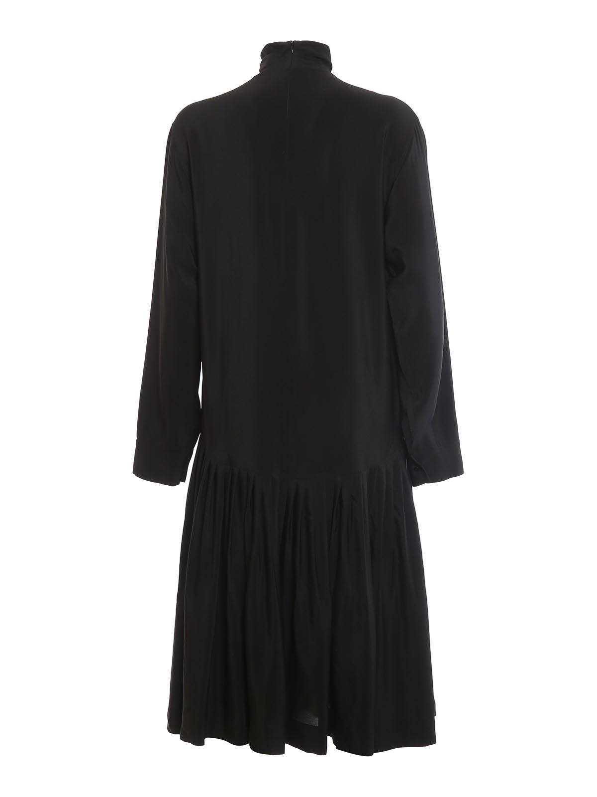 Cedric Charlier, Dress