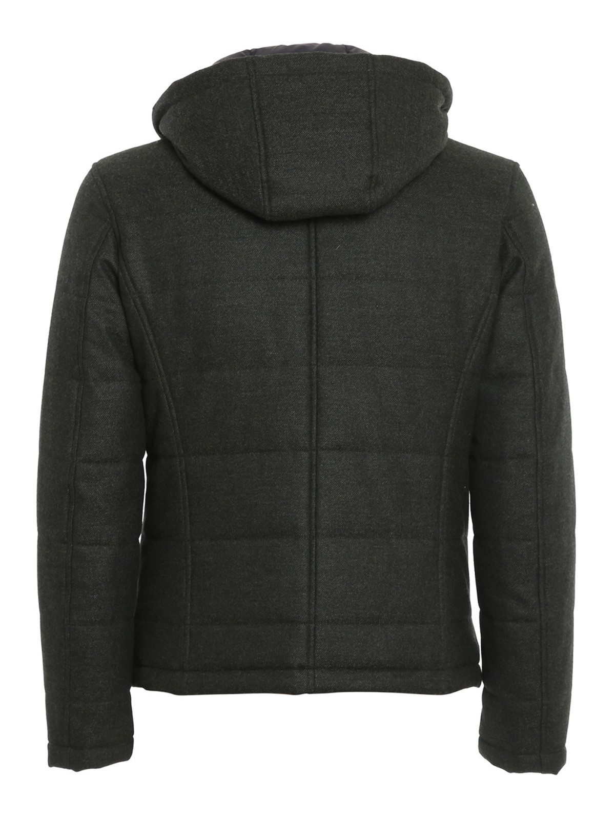Barba, Jacket
