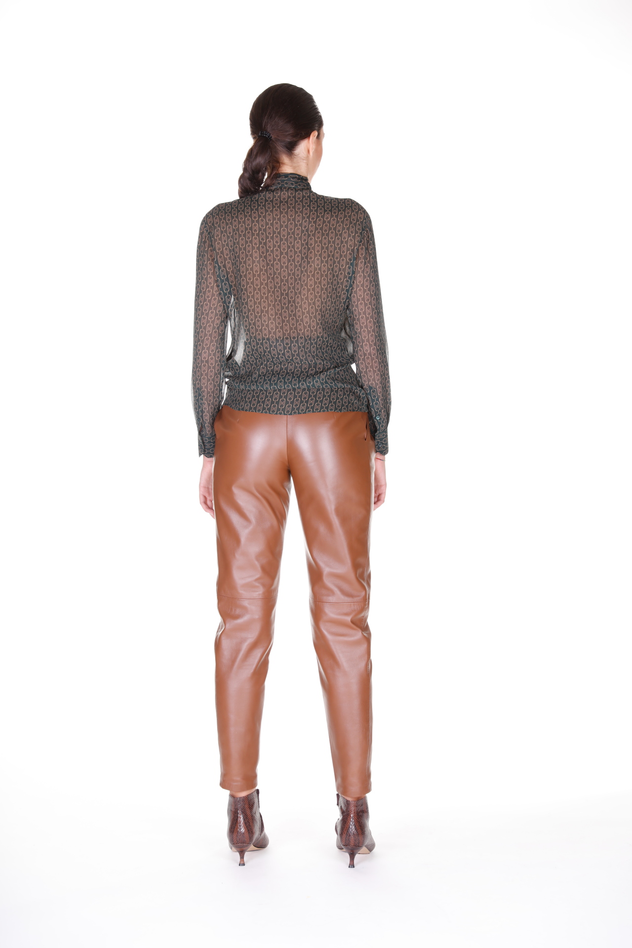 Celine, Camicia