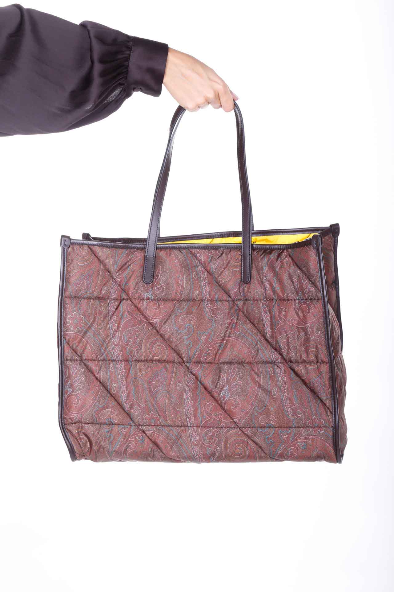 Etro, Borsa