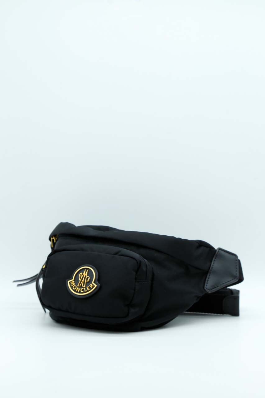 Moncler, Marsupio