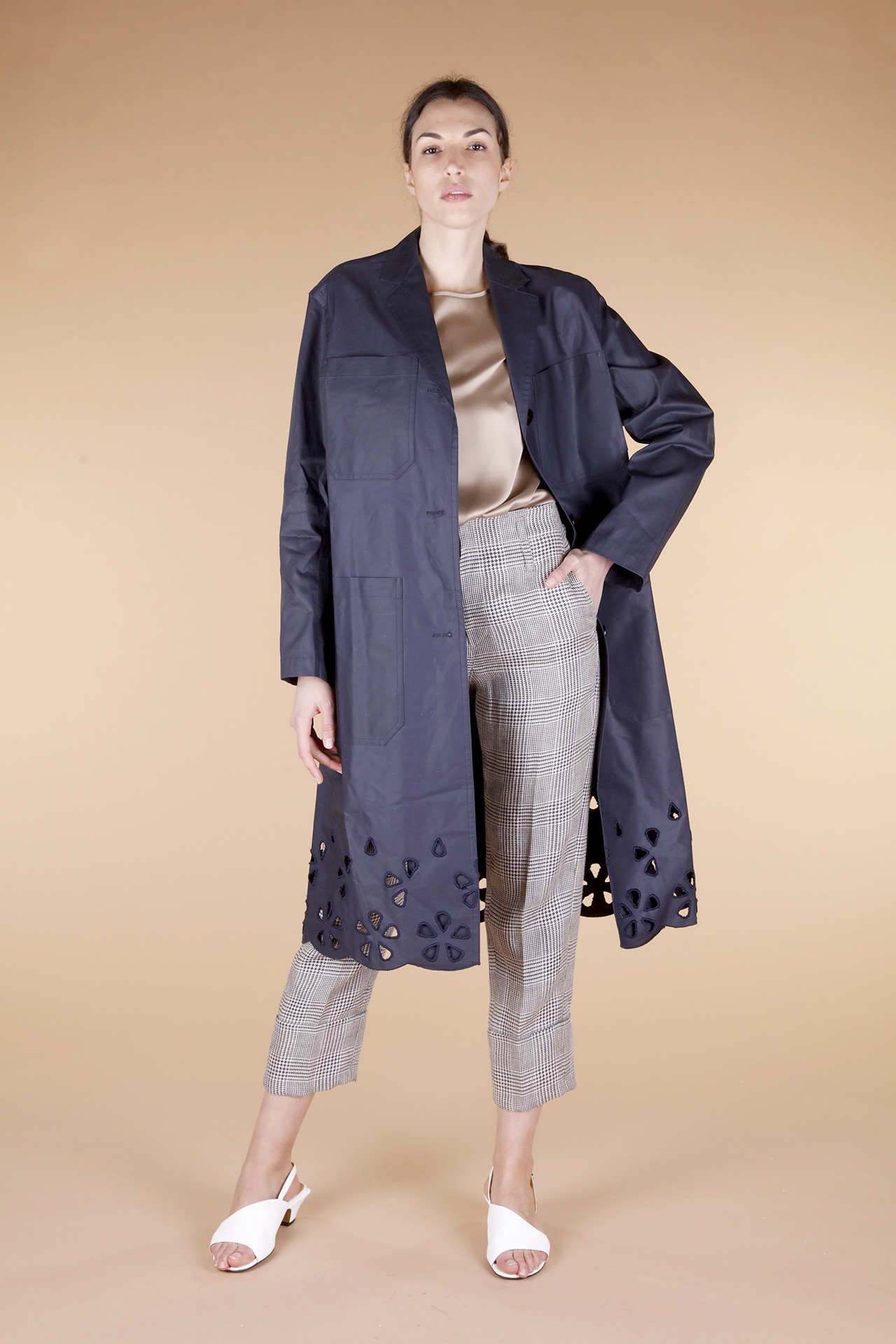 Sofie d' Hoore, Overcoat